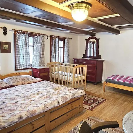 木屋 Na Dvorku